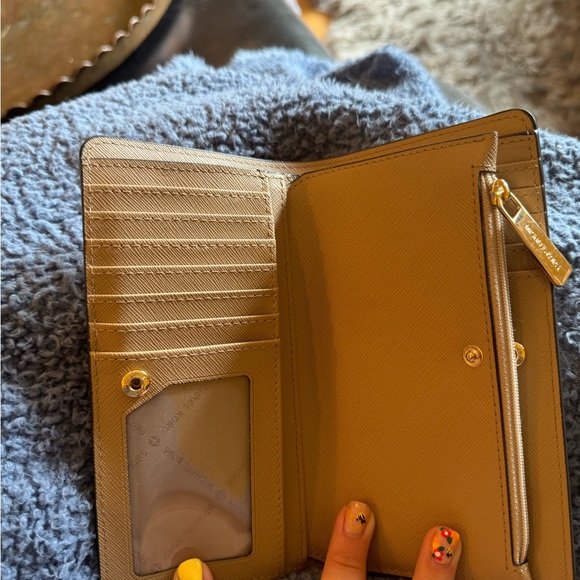 Michael Kors Walet - Picture 4 of 5